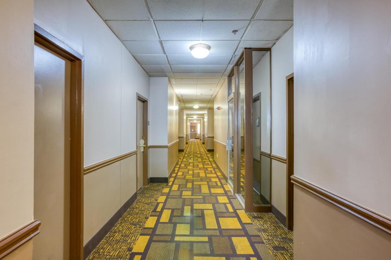 Oyo Hotel Tulsa I-44 Midtown Eksteriør billede