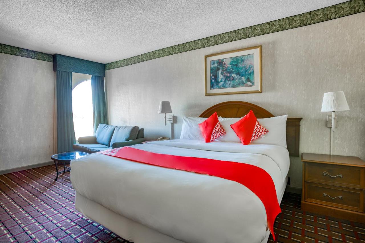 Oyo Hotel Tulsa I-44 Midtown Eksteriør billede